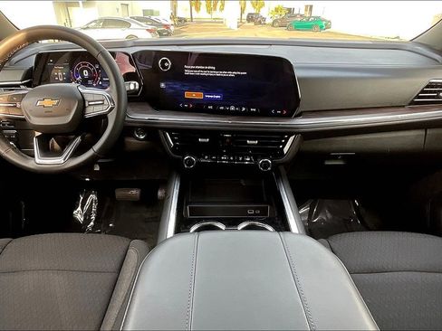 Used 2025 Chevrolet Tahoe LS image 10