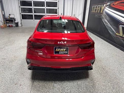 Used 2024 Kia Forte LXS FWD image 17
