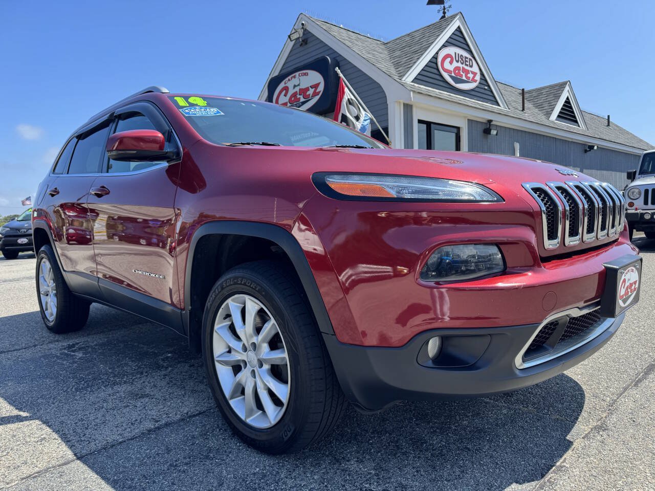 Used 2014 Jeep Cherokee Limited AWD/4WD image 1