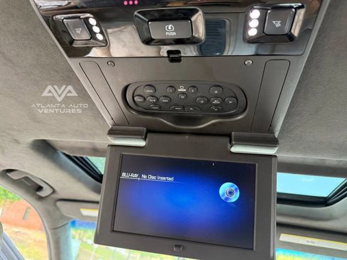 Used 2019 Cadillac Escalade Platinum image 61