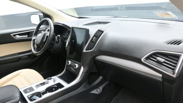 Used 2022 Ford Edge SEL AWD/4WD image 17