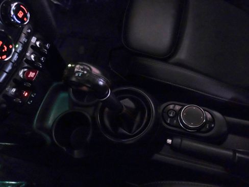 Used 2019 MINI Cooper S image 21