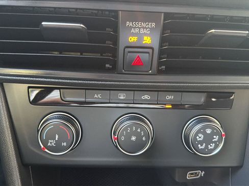 Used 2019 Volkswagen Jetta S w/ Driver Assistance Package FWD image 21
