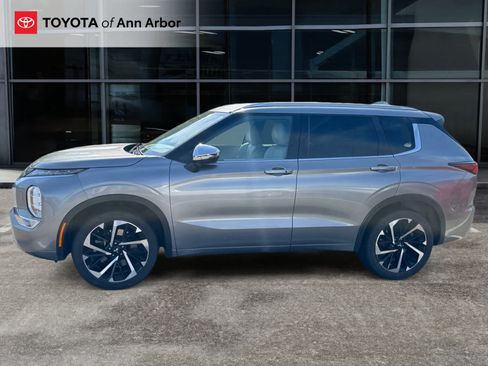 Used 2022 Mitsubishi Outlander SEL AWD/4WD image 9