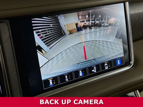 Used 2023 GMC Yukon Denali w/ Max Trailering Package image 9