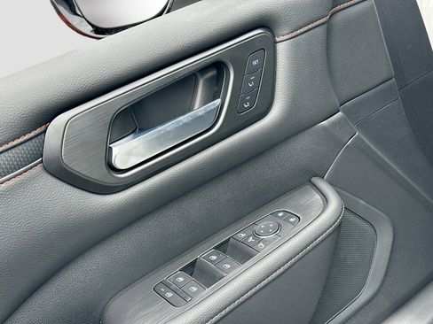 New 2025 Nissan Armada PRO-4X image 10