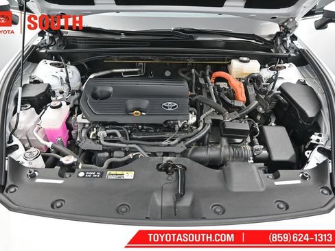 Used 2024 Toyota Crown AWD/4WD image 36