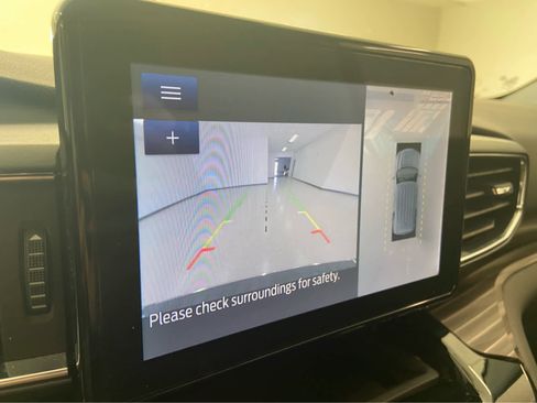 Used 2022 Ford Explorer Limited w/ Equipment Group 301A image 37