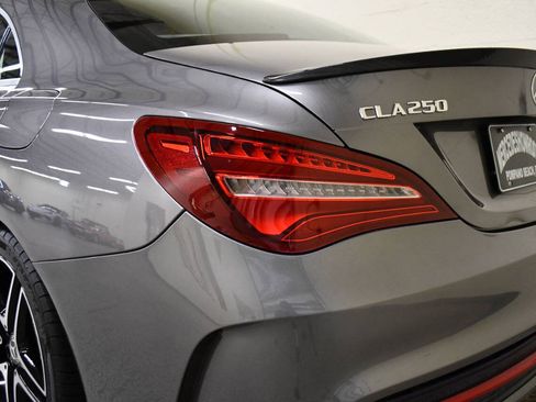 Used 2018 Mercedes-Benz CLA 250 image 31