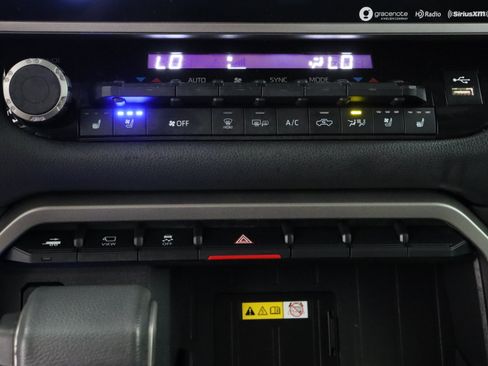 Used 2024 Toyota Tundra Limited image 20