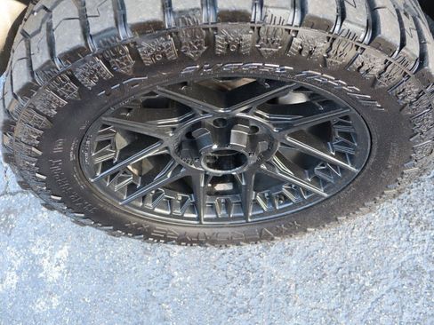 Used 2019 Chevrolet Silverado 1500 LT w/ All-Star Edition RWD image 32