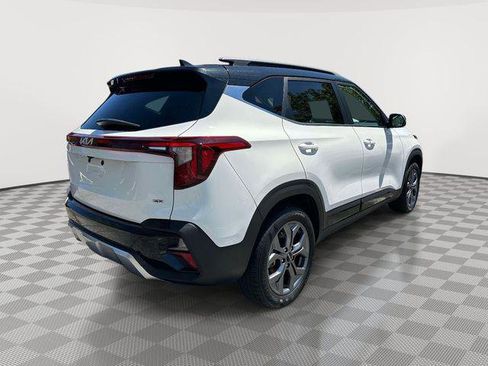 Used 2024 Kia Seltos S AWD/4WD image 3