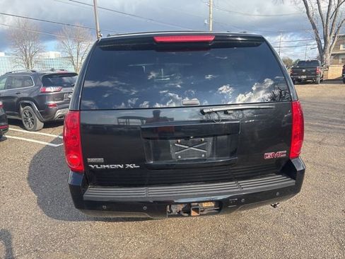 Used 2011 GMC Yukon XL SLT AWD/4WD image 5
