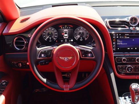 Certified 2023 Bentley Bentayga AWD/4WD image 16