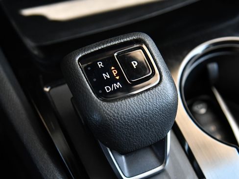 Used 2025 Nissan Rogue SV w/ SV Premium Package FWD image 26