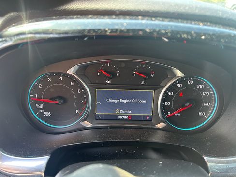 Used 2023 Chevrolet Traverse LT w/ Midnight/Sport Edition AWD/4WD image 10