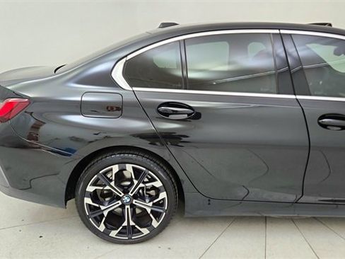 Used 2025 BMW 330i xDrive Sedan image 12