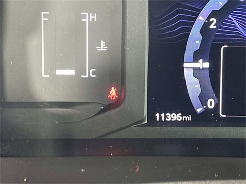 Used 2025 Toyota Tacoma SR image 22