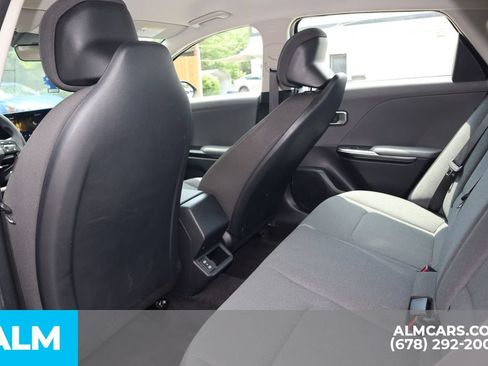 Used 2025 Kia K4 FWD image 18