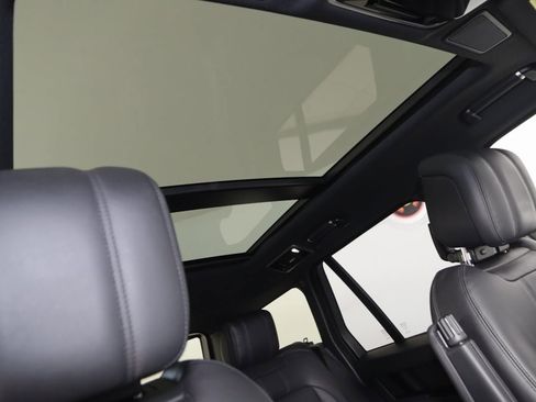 Used 2021 Land Rover Range Rover Westminster Edition image 11