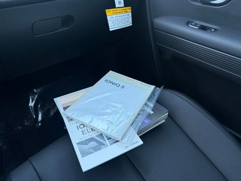 Used 2025 Hyundai Ioniq 5 SEL image 37