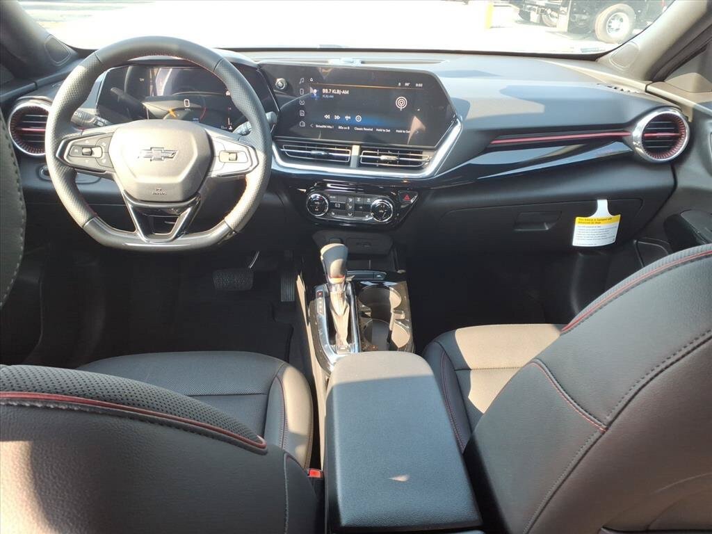 New 2026 Chevrolet Trax RS w/ Driver Confidence Package FWD image 19