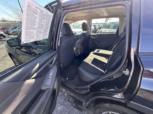 Used 2020 Subaru Forester Premium image 10