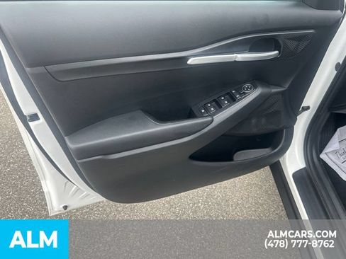 Used 2026 Kia Seltos LX FWD image 11