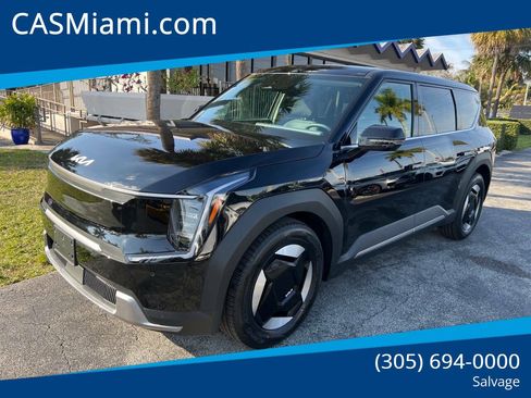 Used 2024 Kia EV9 Light RWD image 1