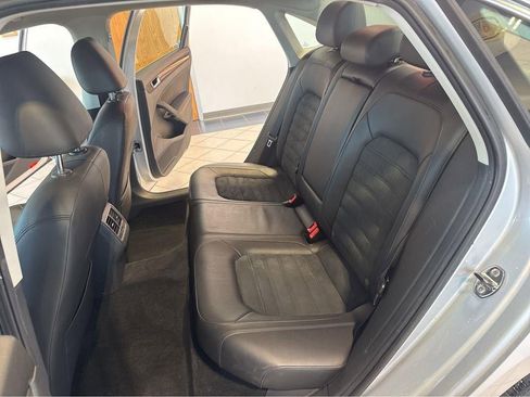 Used 2013 Volkswagen Passat 2.5 SEL Premium FWD image 30