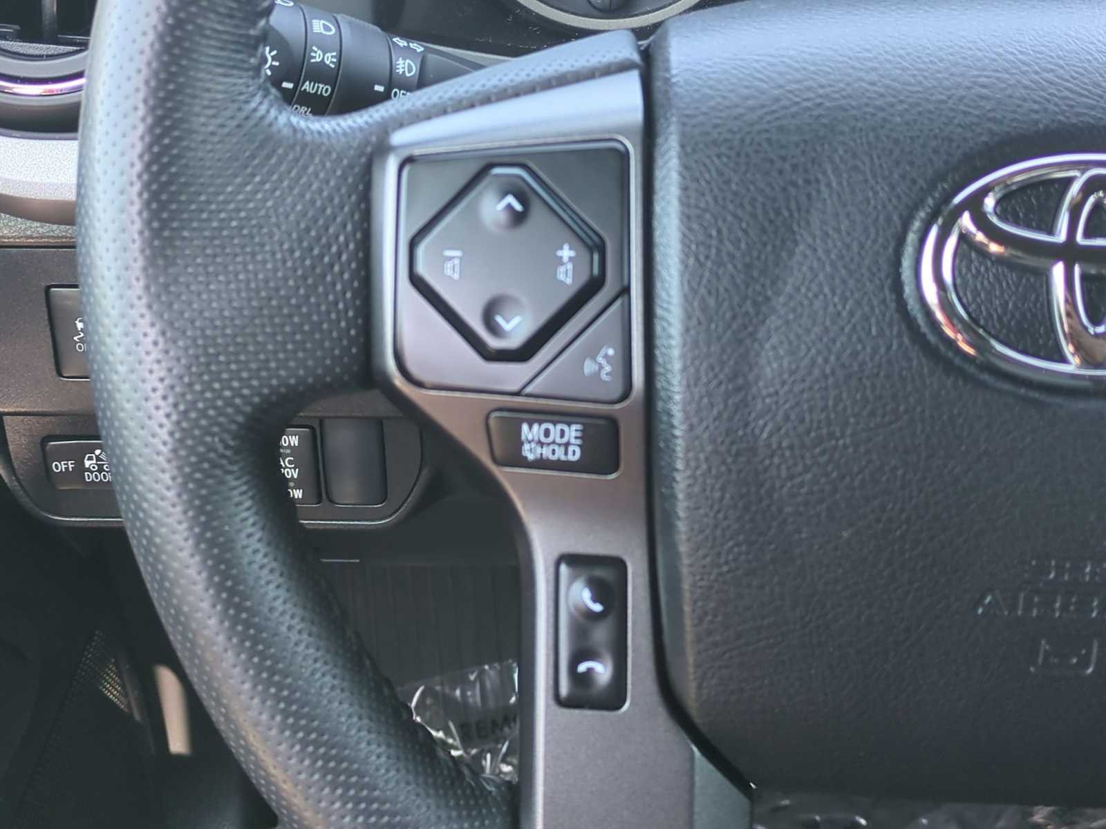 Used 2022 Toyota Tacoma TRD Sport w/ TRD Premium Sport Package RWD image 15