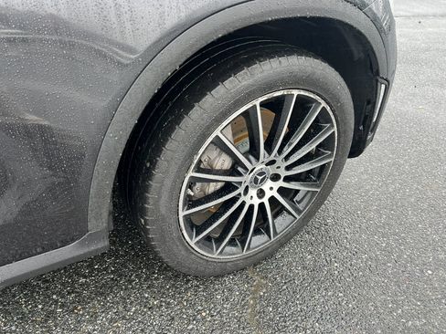 Used 2022 Mercedes-Benz GLC 300 4MATIC Coupe image 10