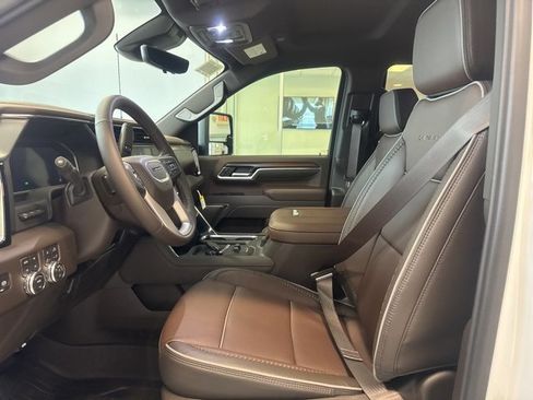 New 2026 GMC Sierra 3500 Denali w/ Technology Package image 15