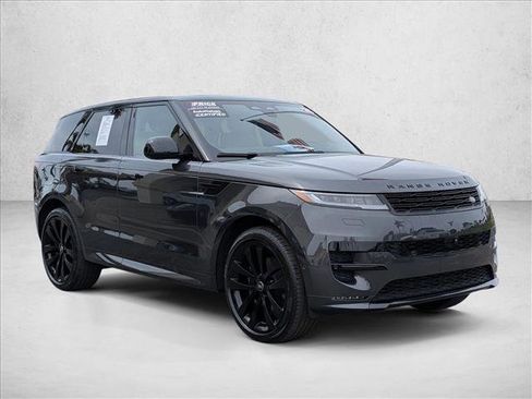 Used 2025 Land Rover Range Rover Sport Dynamic SE AWD/4WD image 3