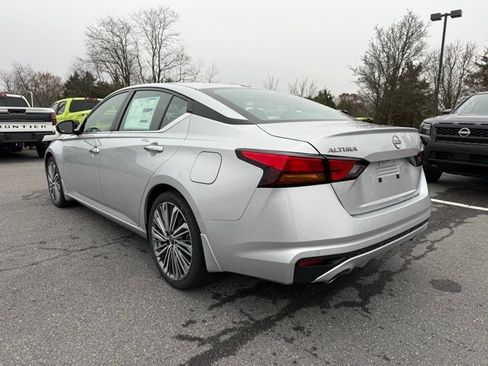 New 2025 Nissan Altima 2.5 SL image 7