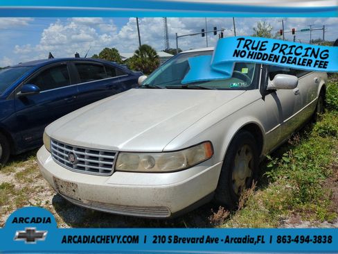 Used 2000 Cadillac Seville SLS w/ Convenience Pkg FWD image 3