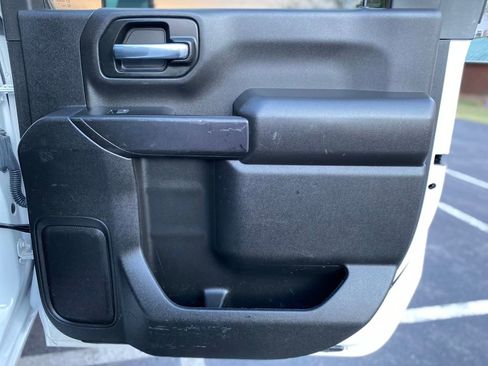 Used 2023 Chevrolet Silverado 2500 LT AWD/4WD image 13