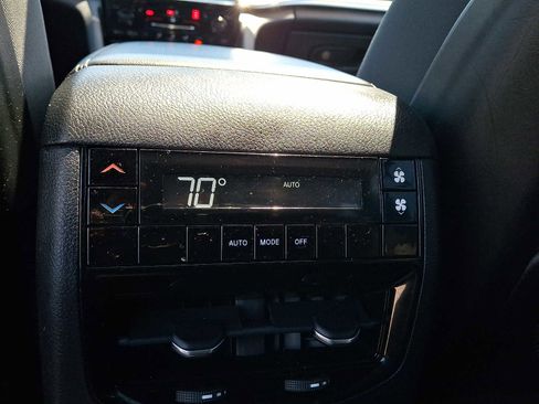 Used 2023 Jeep Grand Cherokee L Laredo AWD/4WD image 13