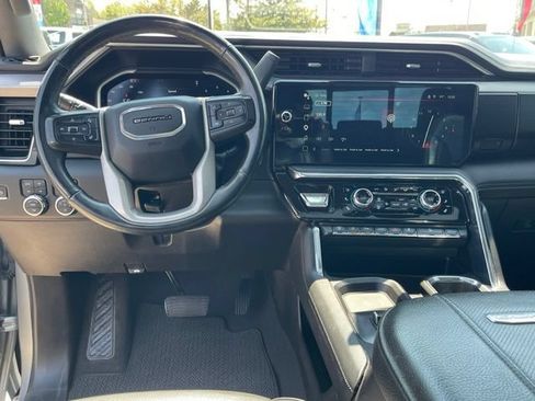 Used 2024 GMC Sierra 2500 Denali w/ Denali Reserve Package AWD/4WD image 13