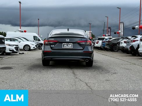 Used 2025 Honda Civic Sport image 5