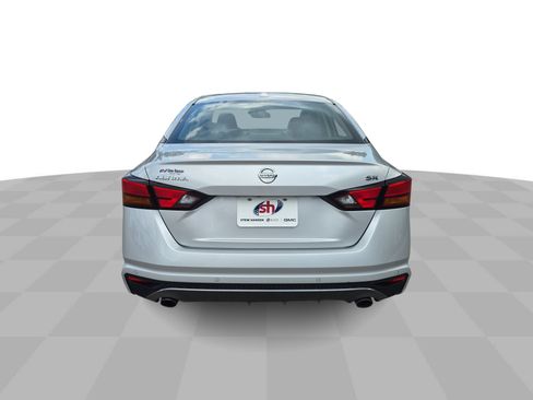 Used 2020 Nissan Altima 2.5 SR FWD image 7