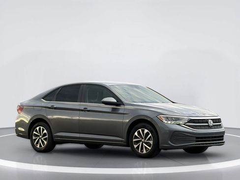 Used 2024 Volkswagen Jetta S FWD image 5