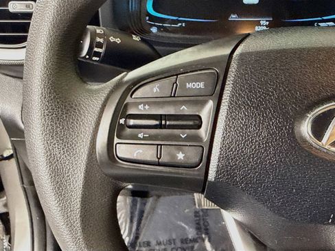 Used 2026 Hyundai Venue SE FWD image 10