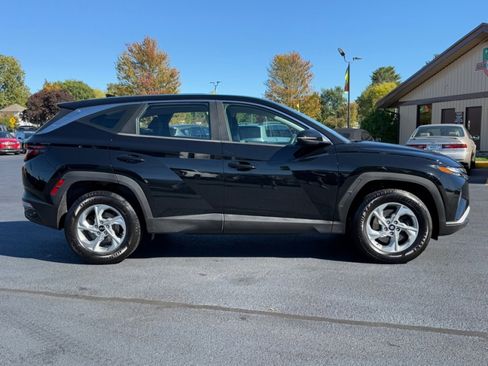 Used 2022 Hyundai Tucson SE image 9