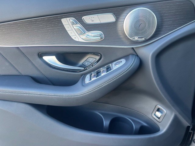 Used 2021 Mercedes-Benz GLC 300 4MATIC image 19