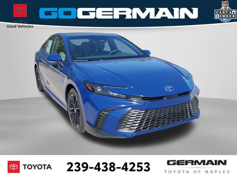 Used 2026 Toyota Camry SE w/ Convenience Package FWD image 3