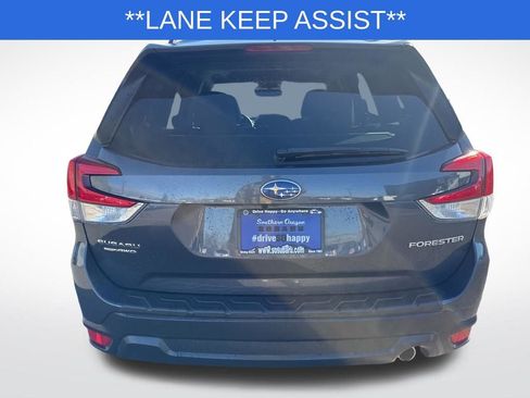 Used 2021 Subaru Forester Limited image 6