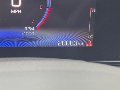 Used 2025 Chevrolet Trax LT image 34