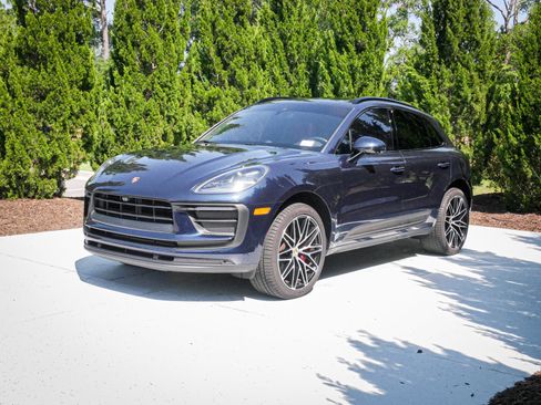 Used 2022 Porsche Macan AWD/4WD image 5