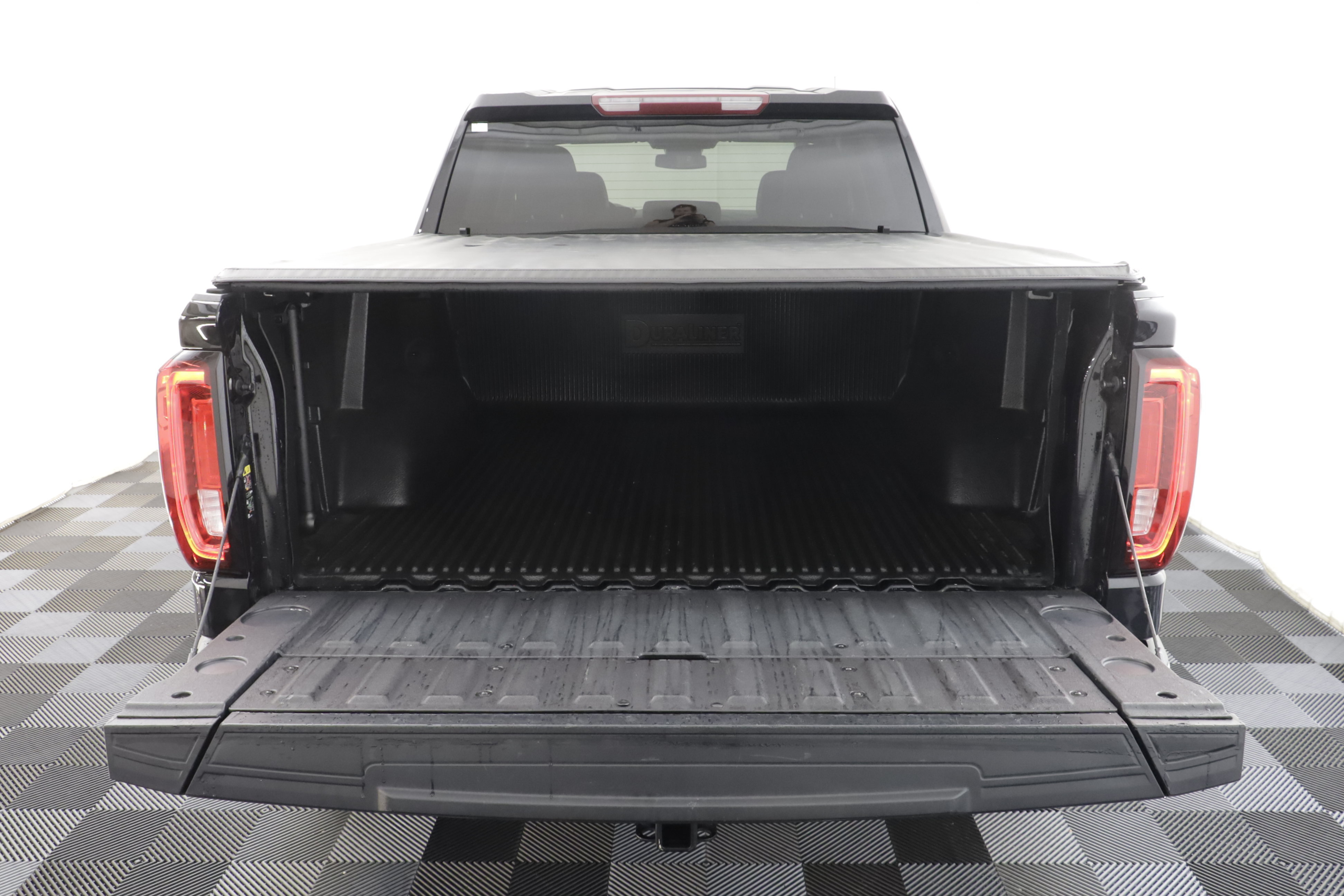 Used 2024 GMC Sierra 1500 SLT AWD/4WD image 21